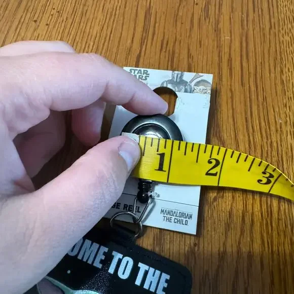 NWT Star Wars The Mandalorian Badge Reel Come to the Cute Side Baby Yoda Grogu - Picture 7 of 7